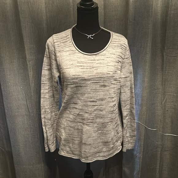 Gray and White Eddie Bauer Sweater - Picture 1 of 4